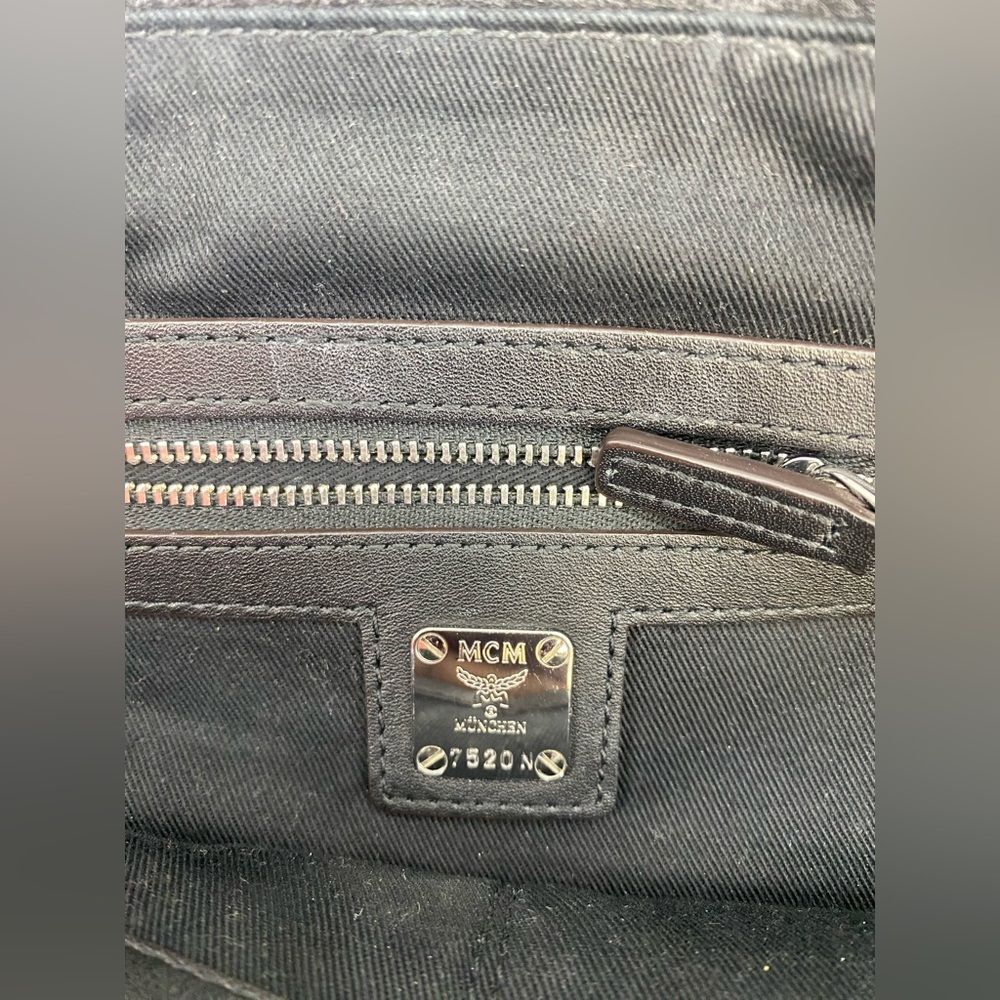 MCM Klara Medium Monogram Shopper‎ Leather Tote - Picture 7 of 7